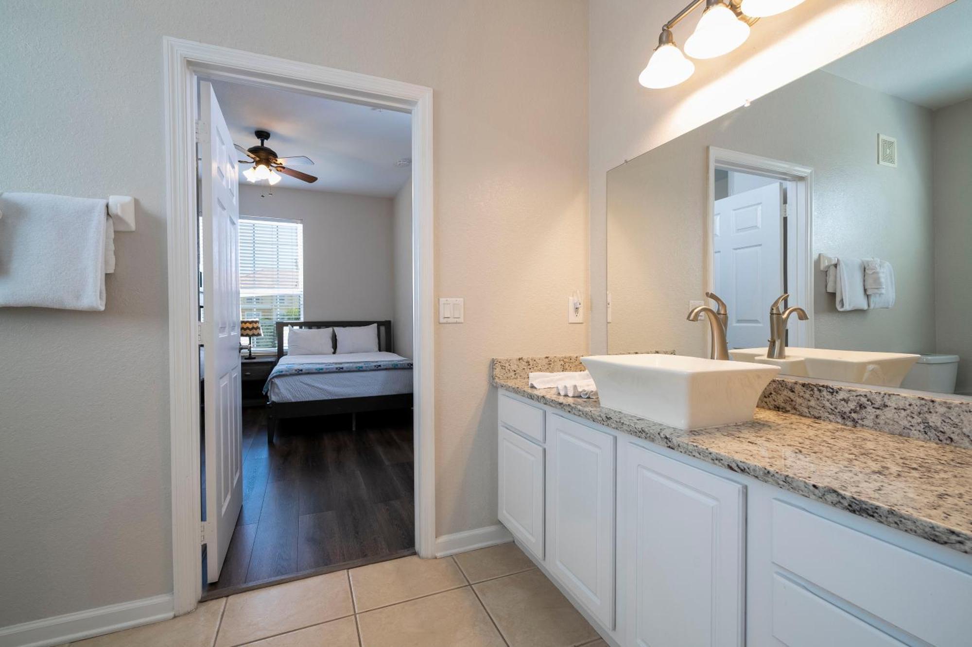 Location Location Orlando Resort Near All Parks! Int'L Dr Экстерьер фото